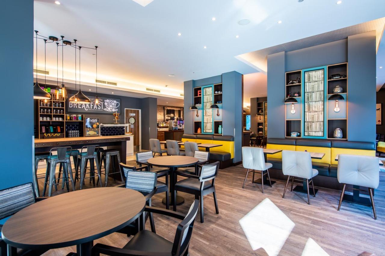Premier Inn Frankfurt City Centre フランクフルト エクステリア 写真