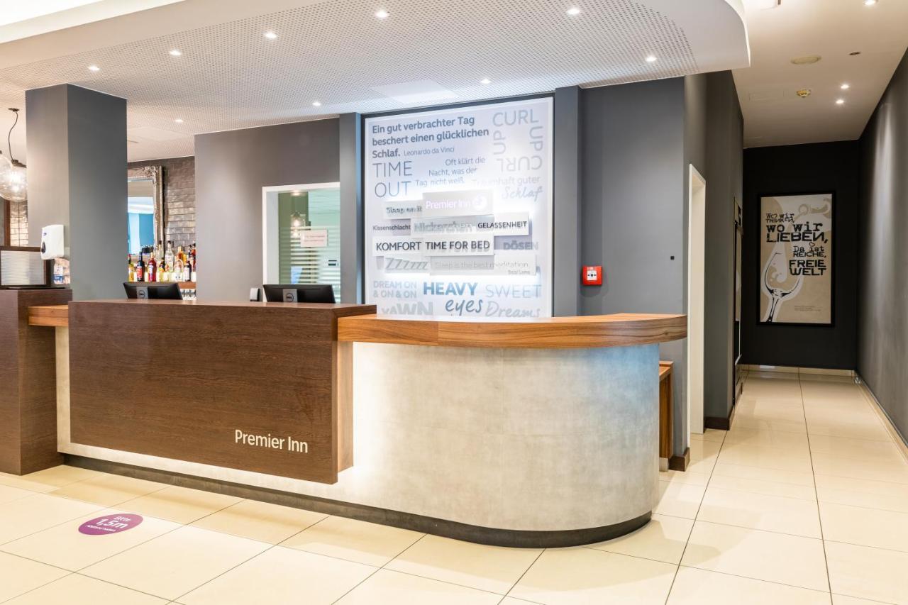Premier Inn Frankfurt City Centre フランクフルト エクステリア 写真